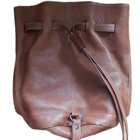 Durkee's Express- Shoulder Bucket Bag - Picture 5 of 15